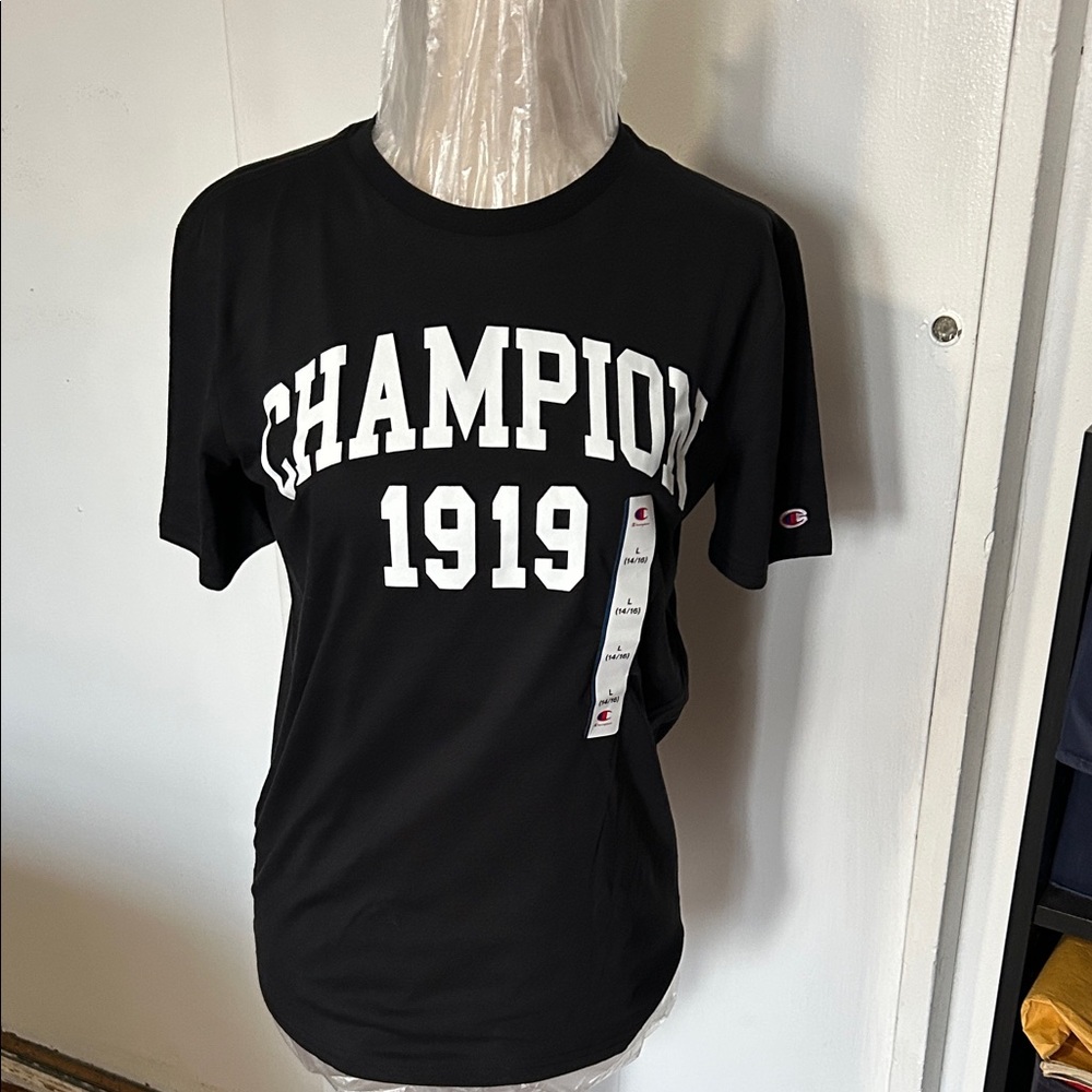 Champion Black T-Shirt with White '1919' Front Print size Junior large